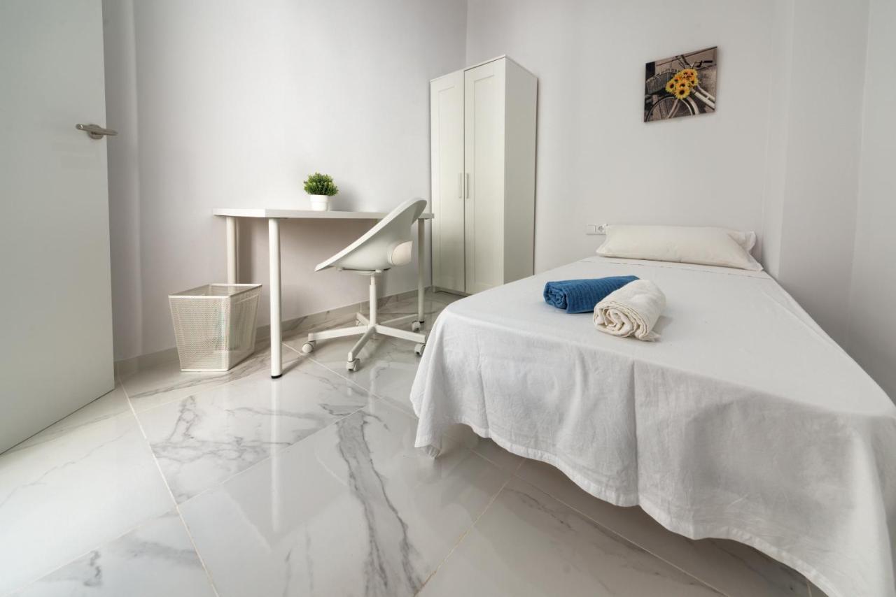 Apartamento Solano Apartment กาดิซ ภายนอก รูปภาพ